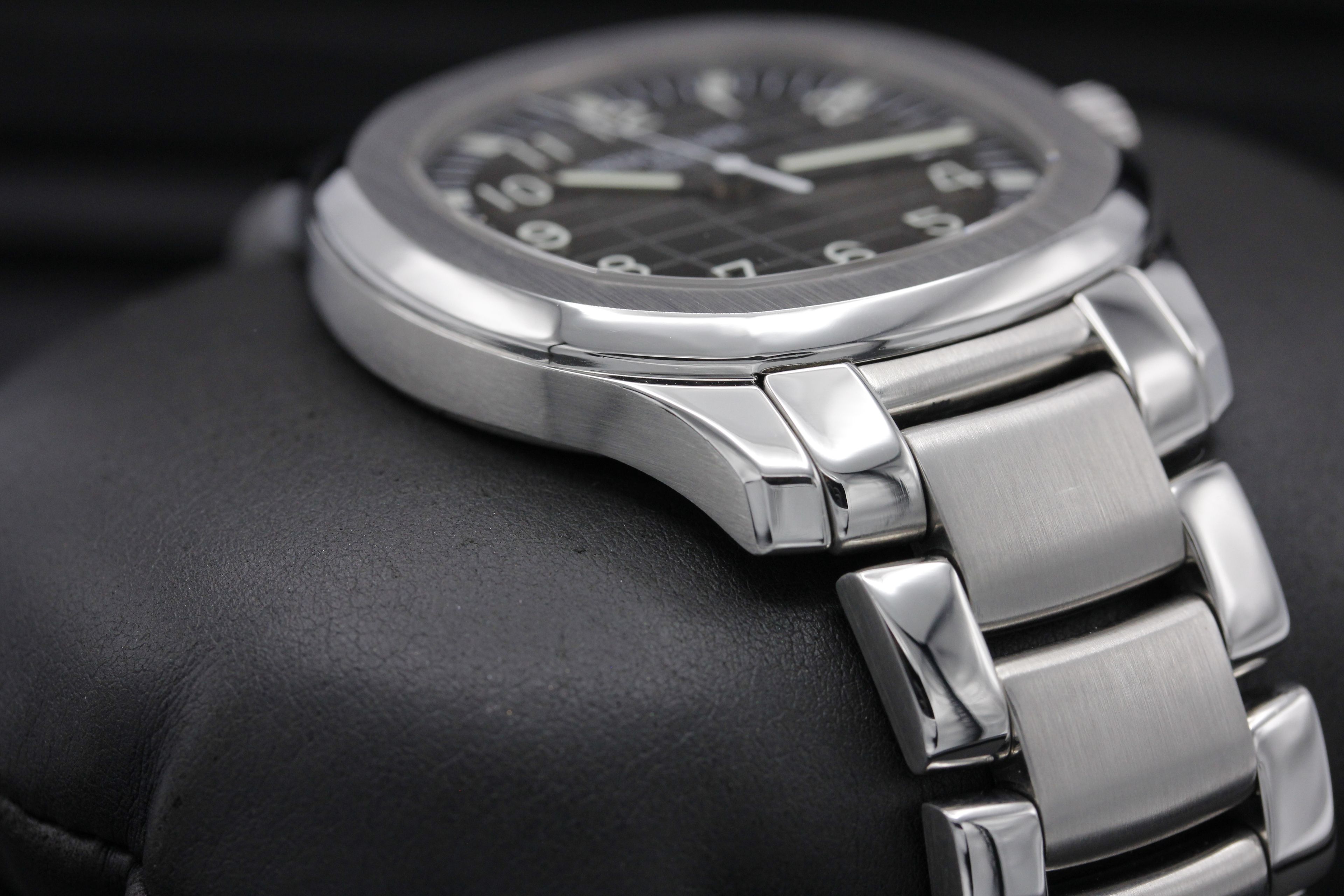 patek aquanaut metal bracelet