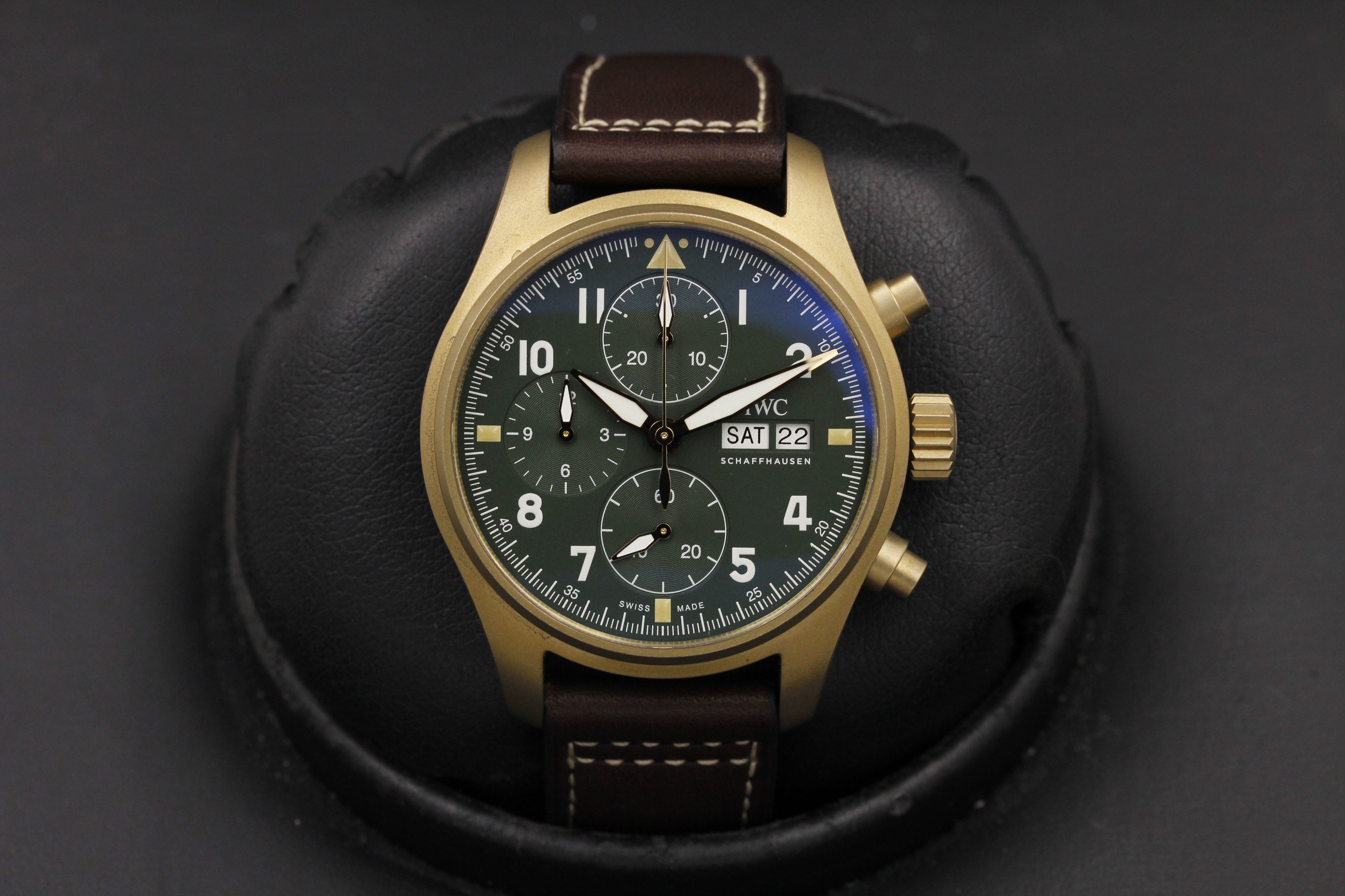 fsot-iwc-pilot-bronze-green-dial-iw3879-02-2019-complete-set